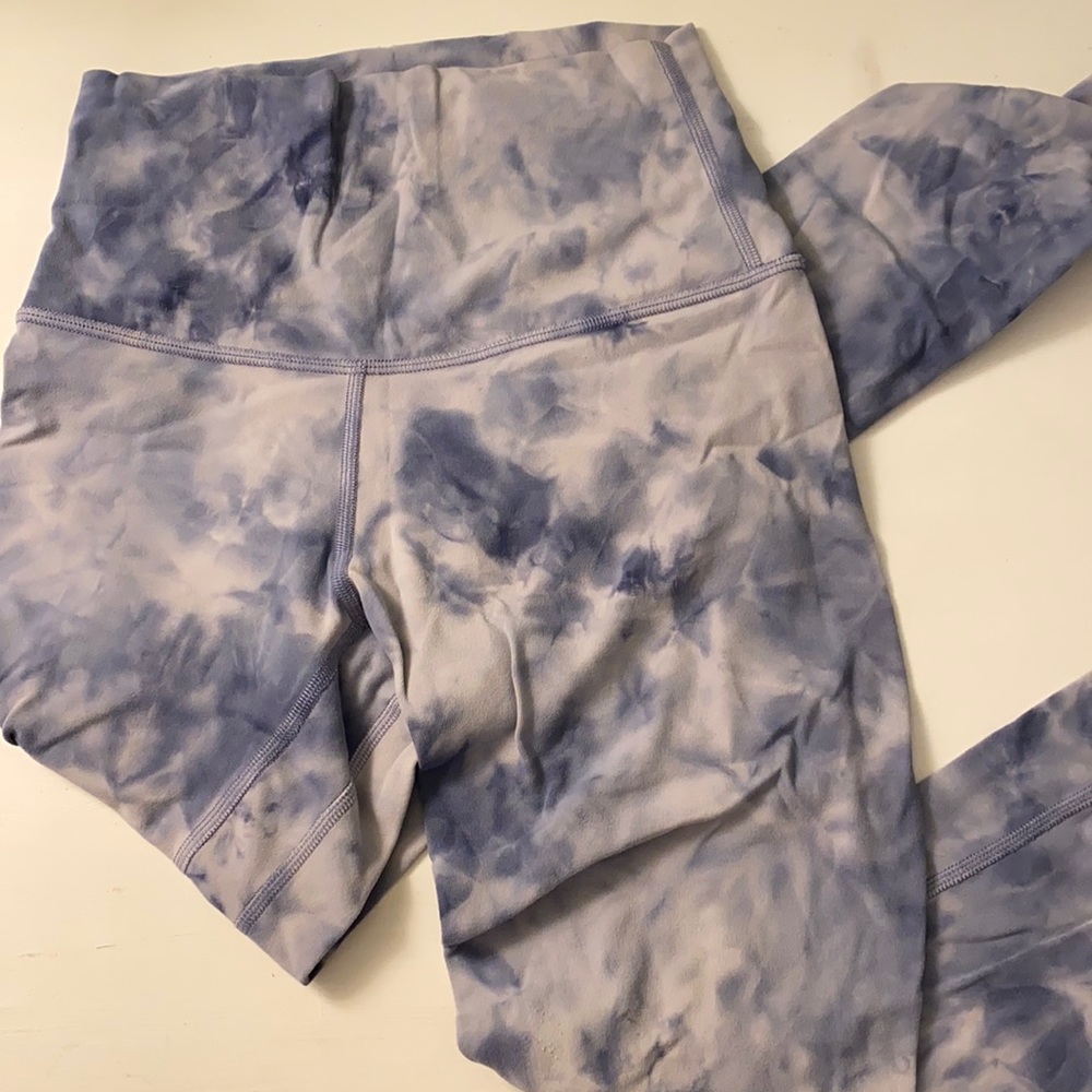 Lululemon tie dye